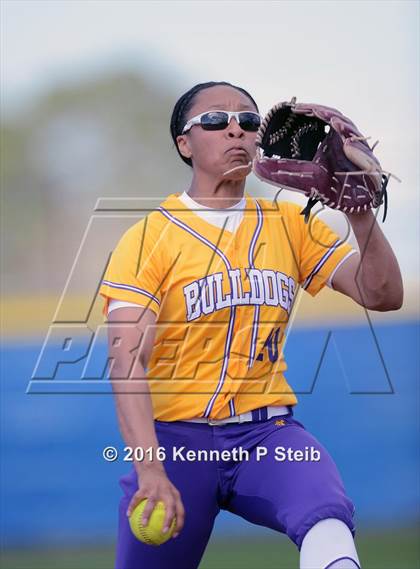 Thumbnail 1 in Lutcher vs East Ascension (SCC Jamboree) photogallery.