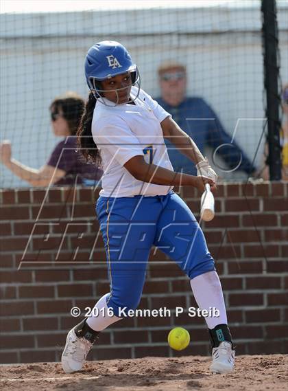 Thumbnail 1 in Lutcher vs East Ascension (SCC Jamboree) photogallery.