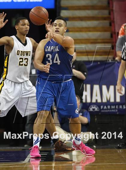 Thumbnail 2 in Bishop O'Dowd vs. Capital Christian (CIF NorCal Regional Open Division Final) photogallery.