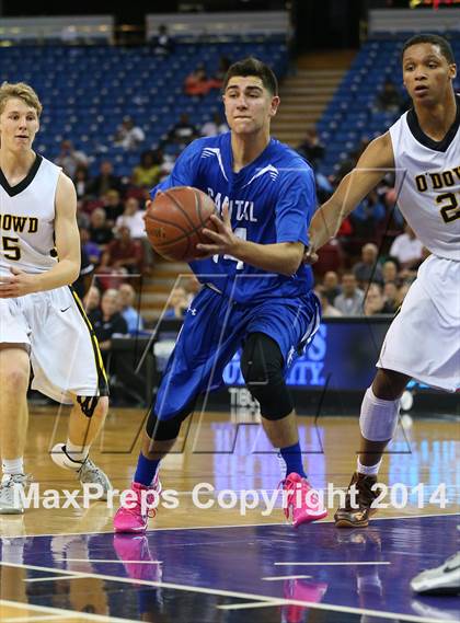 Thumbnail 1 in Bishop O'Dowd vs. Capital Christian (CIF NorCal Regional Open Division Final) photogallery.