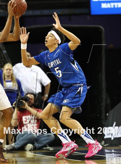 Thumbnail 2 in Bishop O'Dowd vs. Capital Christian (CIF NorCal Regional Open Division Final) photogallery.