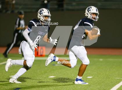 Thumbnail 2 in Central Catholic @ Holy Cross photogallery.