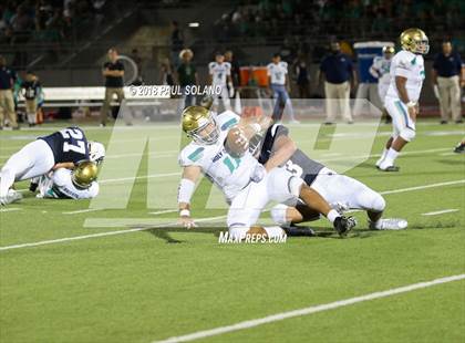 Thumbnail 3 in Central Catholic @ Holy Cross photogallery.