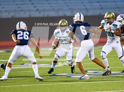Thumbnail 2 in Central Catholic @ Holy Cross photogallery.