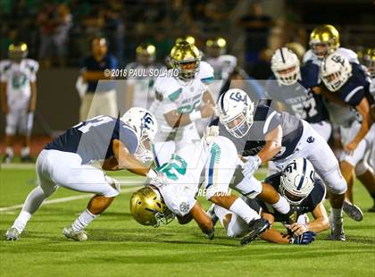 Thumbnail 2 in Central Catholic @ Holy Cross photogallery.