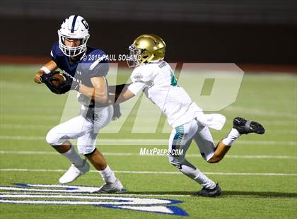 Thumbnail 2 in Central Catholic @ Holy Cross photogallery.