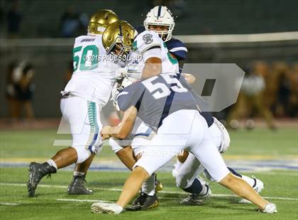 Thumbnail 2 in Central Catholic @ Holy Cross photogallery.