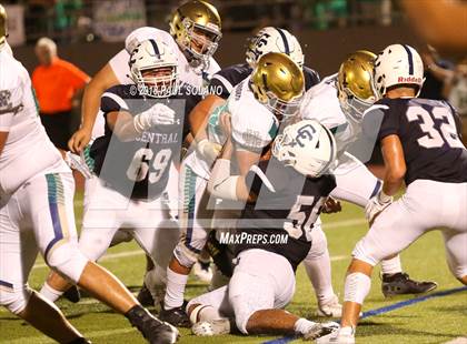 Thumbnail 2 in Central Catholic @ Holy Cross photogallery.