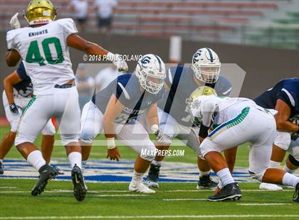 Thumbnail 3 in Central Catholic @ Holy Cross photogallery.