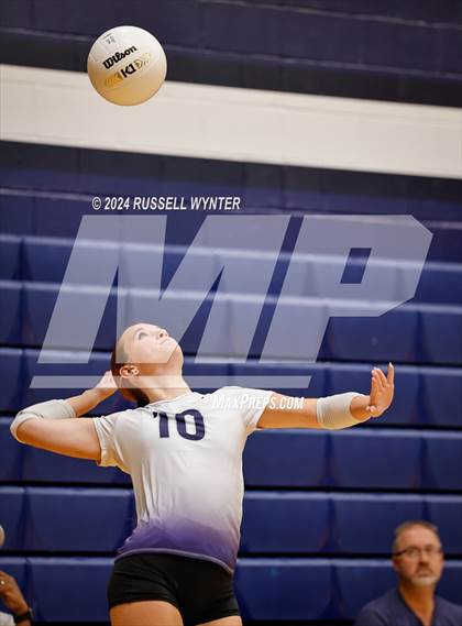 Thumbnail 3 in North Valley Christian Academy vs. Madison Highland Prep photogallery.