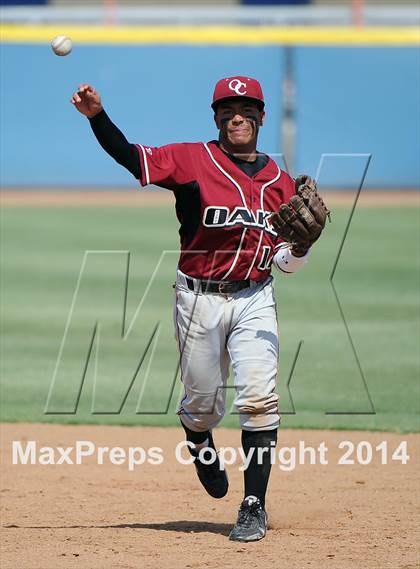 Thumbnail 2 in Oaks Christian vs. San Marino (CIF-SS D4 Second Round Playoff) photogallery.