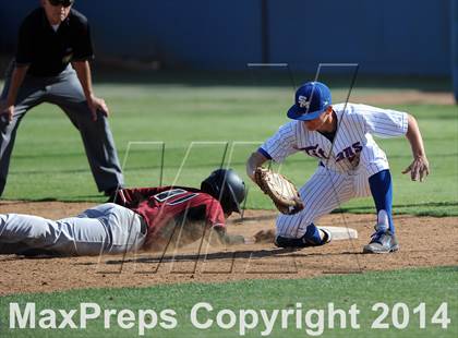 Thumbnail 1 in Oaks Christian vs. San Marino (CIF-SS D4 Second Round Playoff) photogallery.