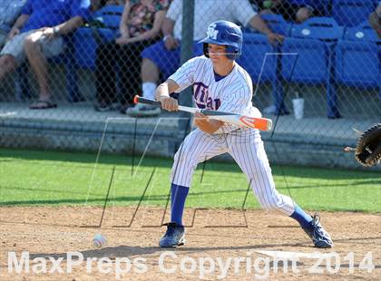 Thumbnail 2 in Oaks Christian vs. San Marino (CIF-SS D4 Second Round Playoff) photogallery.