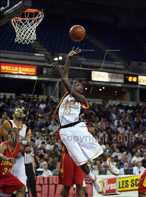 Thumbnail 3 in Dominguez vs. McClymonds (CIF State D1 Final) photogallery.