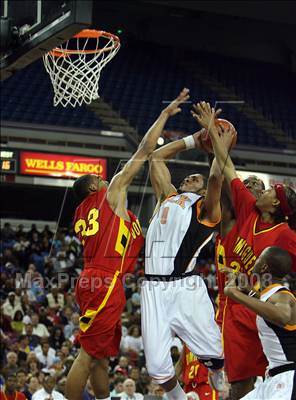 Thumbnail 3 in Dominguez vs. McClymonds (CIF State D1 Final) photogallery.