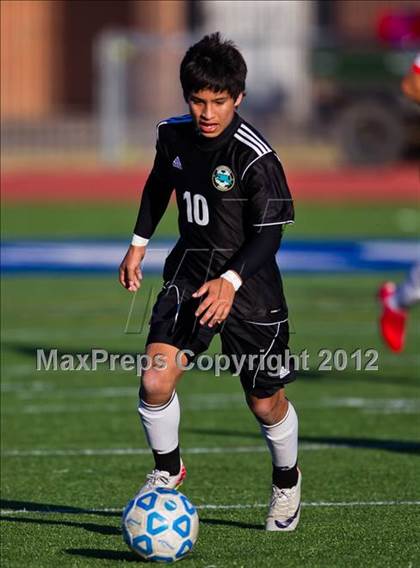 Thumbnail 2 in Friendswood vs Pasadena Memorial (Friendswood Invitational) photogallery.