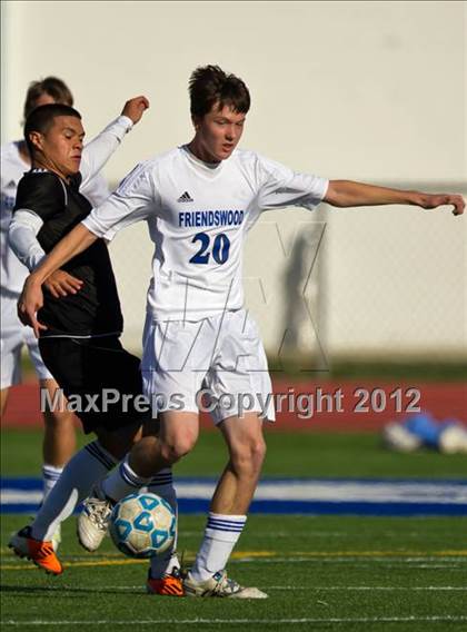 Thumbnail 2 in Friendswood vs Pasadena Memorial (Friendswood Invitational) photogallery.