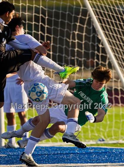 Thumbnail 3 in Friendswood vs Pasadena Memorial (Friendswood Invitational) photogallery.