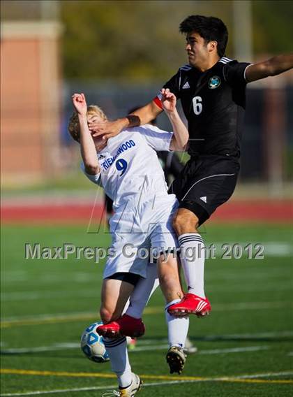 Thumbnail 3 in Friendswood vs Pasadena Memorial (Friendswood Invitational) photogallery.