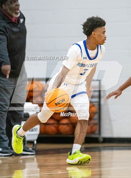 Thumbnail 3 in Porter-Gaud vs. Our Lady of Mount Carmel (Berean Christmas Showcase) photogallery.