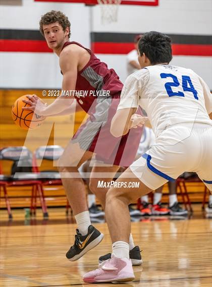 Thumbnail 2 in Porter-Gaud vs. Our Lady of Mount Carmel (Berean Christmas Showcase) photogallery.