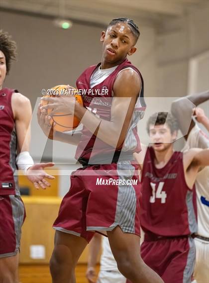 Thumbnail 2 in Porter-Gaud vs. Our Lady of Mount Carmel (Berean Christmas Showcase) photogallery.