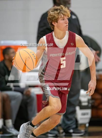 Thumbnail 1 in Porter-Gaud vs. Our Lady of Mount Carmel (Berean Christmas Showcase) photogallery.