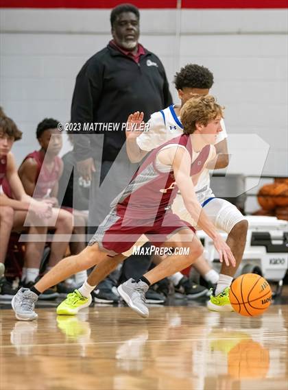 Thumbnail 2 in Porter-Gaud vs. Our Lady of Mount Carmel (Berean Christmas Showcase) photogallery.