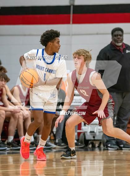 Thumbnail 3 in Porter-Gaud vs. Our Lady of Mount Carmel (Berean Christmas Showcase) photogallery.
