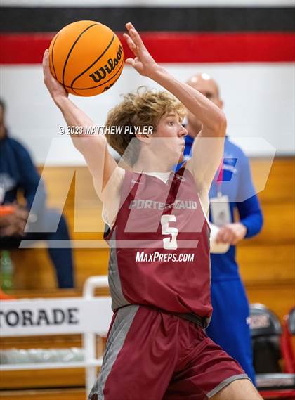 Thumbnail 3 in Porter-Gaud vs. Our Lady of Mount Carmel (Berean Christmas Showcase) photogallery.
