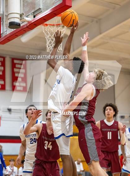 Thumbnail 1 in Porter-Gaud vs. Our Lady of Mount Carmel (Berean Christmas Showcase) photogallery.