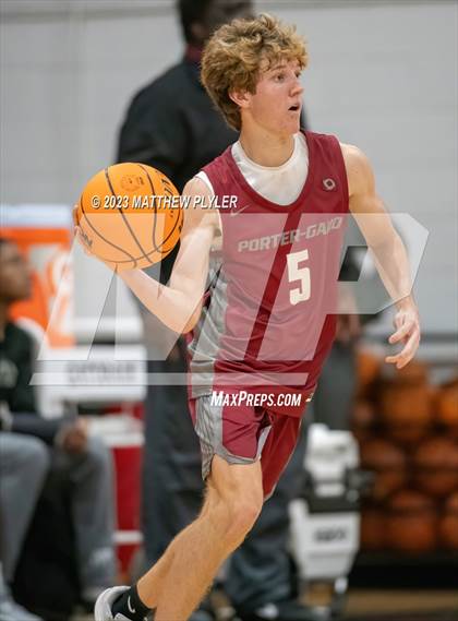 Thumbnail 2 in Porter-Gaud vs. Our Lady of Mount Carmel (Berean Christmas Showcase) photogallery.