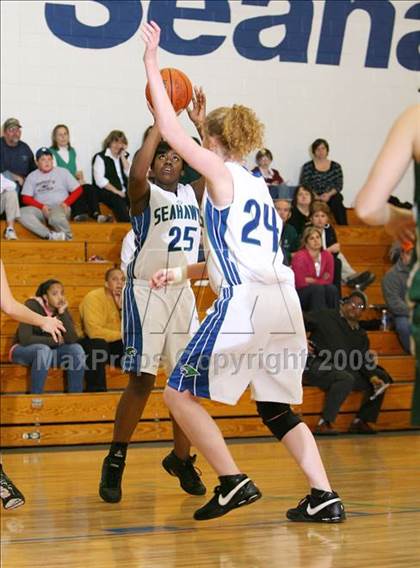 Thumbnail 2 in Broadwater Academy vs. Atlantic Shores Christian photogallery.