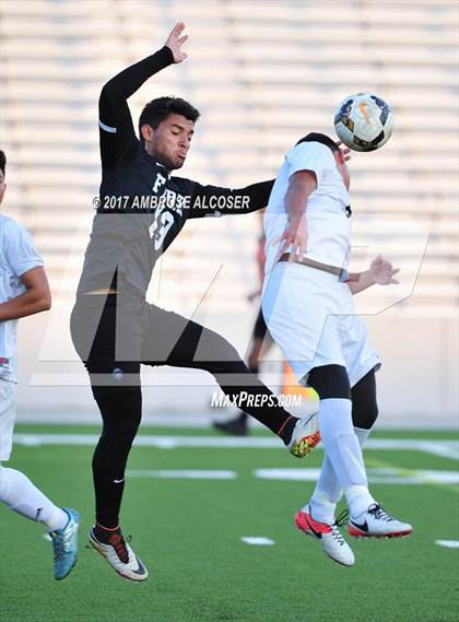 Thumbnail 2 in Sharpstown vs. Furr (UIL 5A Quarterfinal) photogallery.