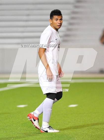 Thumbnail 3 in Sharpstown vs. Furr (UIL 5A Quarterfinal) photogallery.
