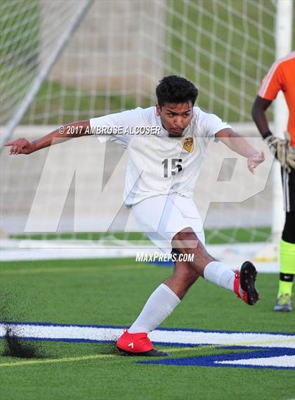 Thumbnail 1 in Sharpstown vs. Furr (UIL 5A Quarterfinal) photogallery.