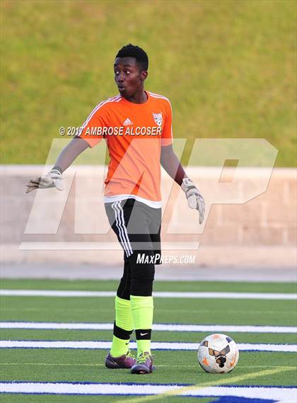 Thumbnail 3 in Sharpstown vs. Furr (UIL 5A Quarterfinal) photogallery.
