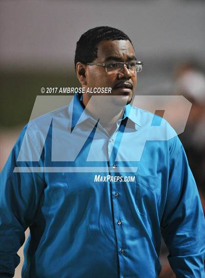 Thumbnail 1 in Sharpstown vs. Furr (UIL 5A Quarterfinal) photogallery.
