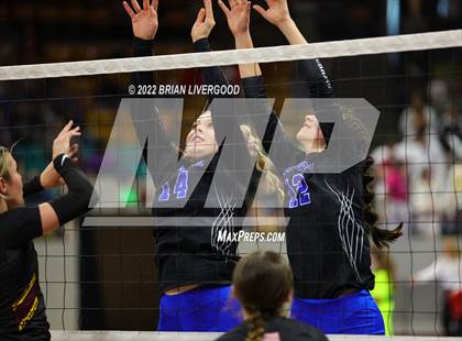 Thumbnail 2 in Resurrection Christian vs. Alamosa (CHSAA 3A State Championships Quarterfinal) photogallery.