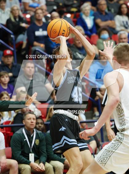 Thumbnail 1 in Sky View vs. Snow Canyon (UHSAA 4A Semifinal Playoff) photogallery.