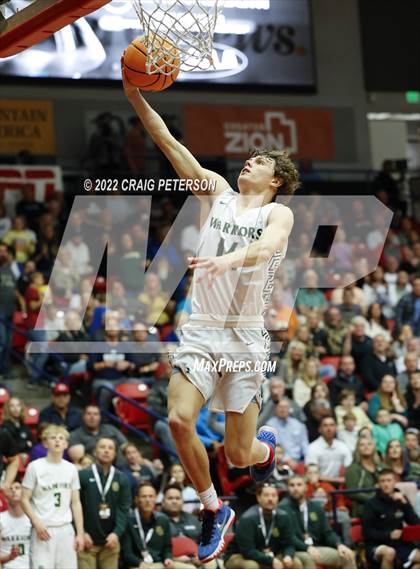 Thumbnail 3 in Sky View vs. Snow Canyon (UHSAA 4A Semifinal Playoff) photogallery.