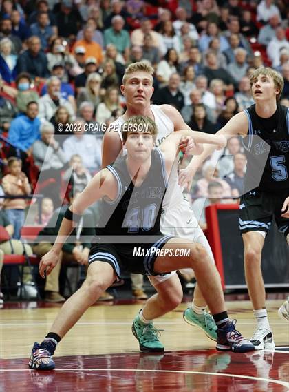 Thumbnail 2 in Sky View vs. Snow Canyon (UHSAA 4A Semifinal Playoff) photogallery.