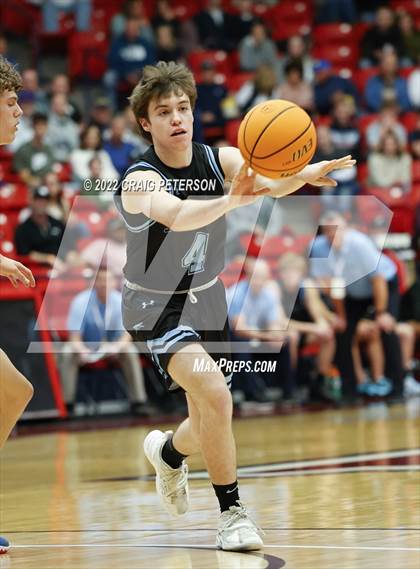 Thumbnail 2 in Sky View vs. Snow Canyon (UHSAA 4A Semifinal Playoff) photogallery.