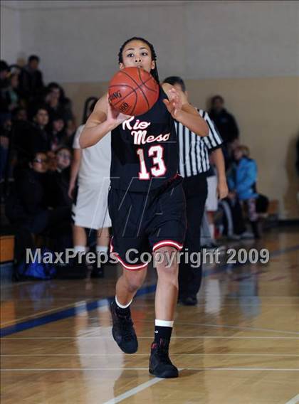 Thumbnail 3 in Dos Pueblos vs. Rio Mesa photogallery.