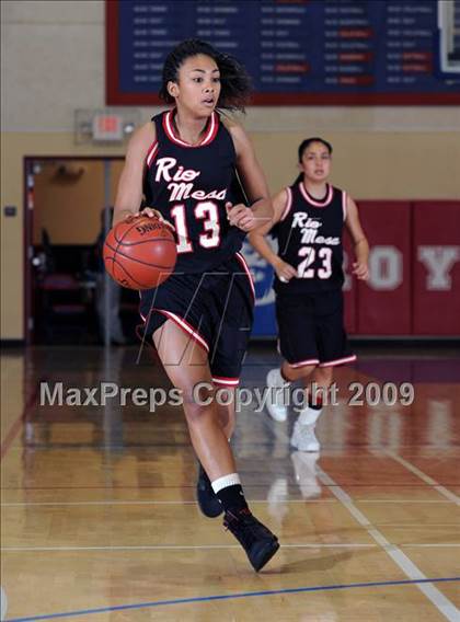 Thumbnail 2 in Dos Pueblos vs. Rio Mesa photogallery.