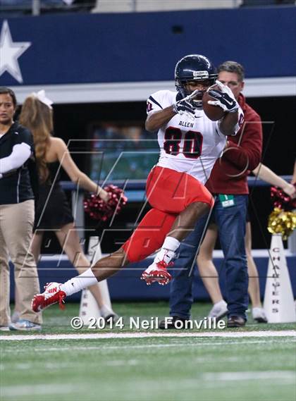 Thumbnail 2 in Allen vs. Keller Central (UIL 6A Division 1 Region I Bi-District Playoff) photogallery.