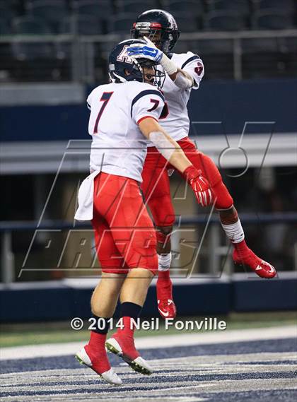 Thumbnail 1 in Allen vs. Keller Central (UIL 6A Division 1 Region I Bi-District Playoff) photogallery.
