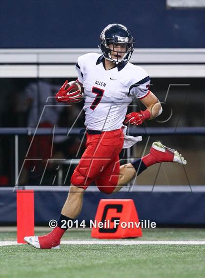 Thumbnail 3 in Allen vs. Keller Central (UIL 6A Division 1 Region I Bi-District Playoff) photogallery.