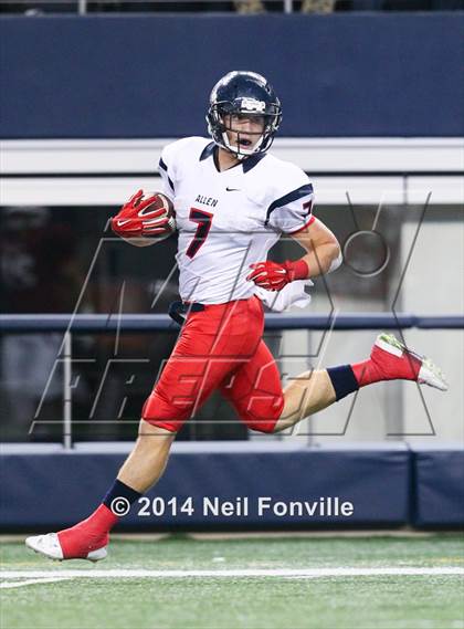Thumbnail 2 in Allen vs. Keller Central (UIL 6A Division 1 Region I Bi-District Playoff) photogallery.