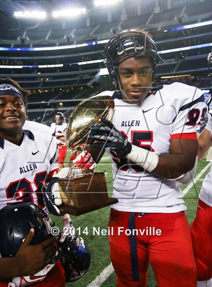 Thumbnail 3 in Allen vs. Keller Central (UIL 6A Division 1 Region I Bi-District Playoff) photogallery.
